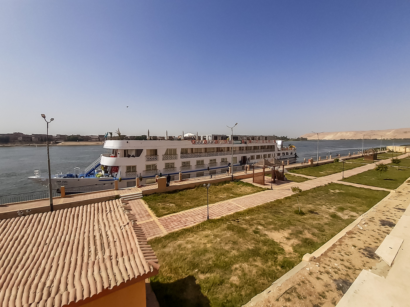 Unsere Roxal Vision am Anleger in Tell El Amarna