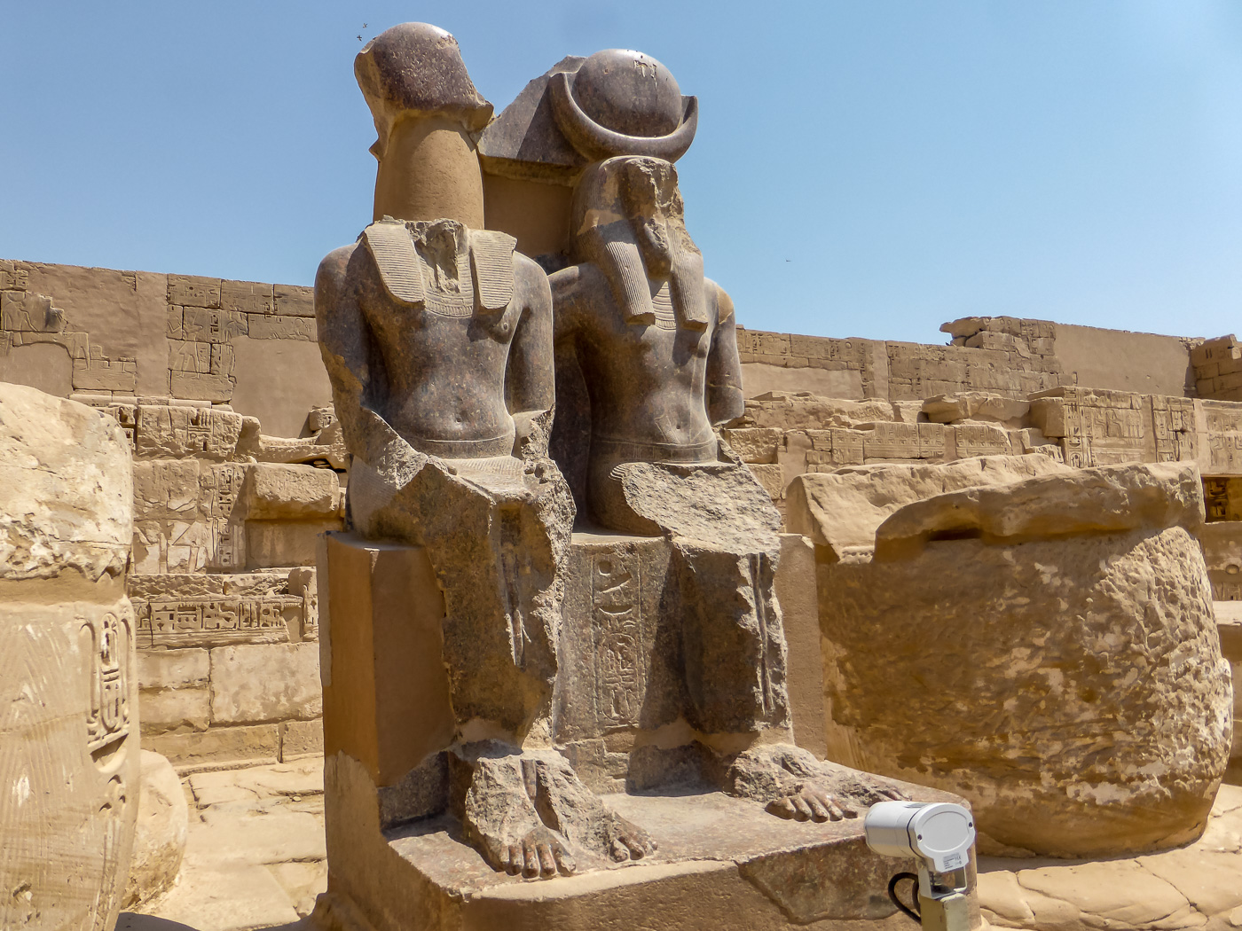 Ramses III. mit Thot