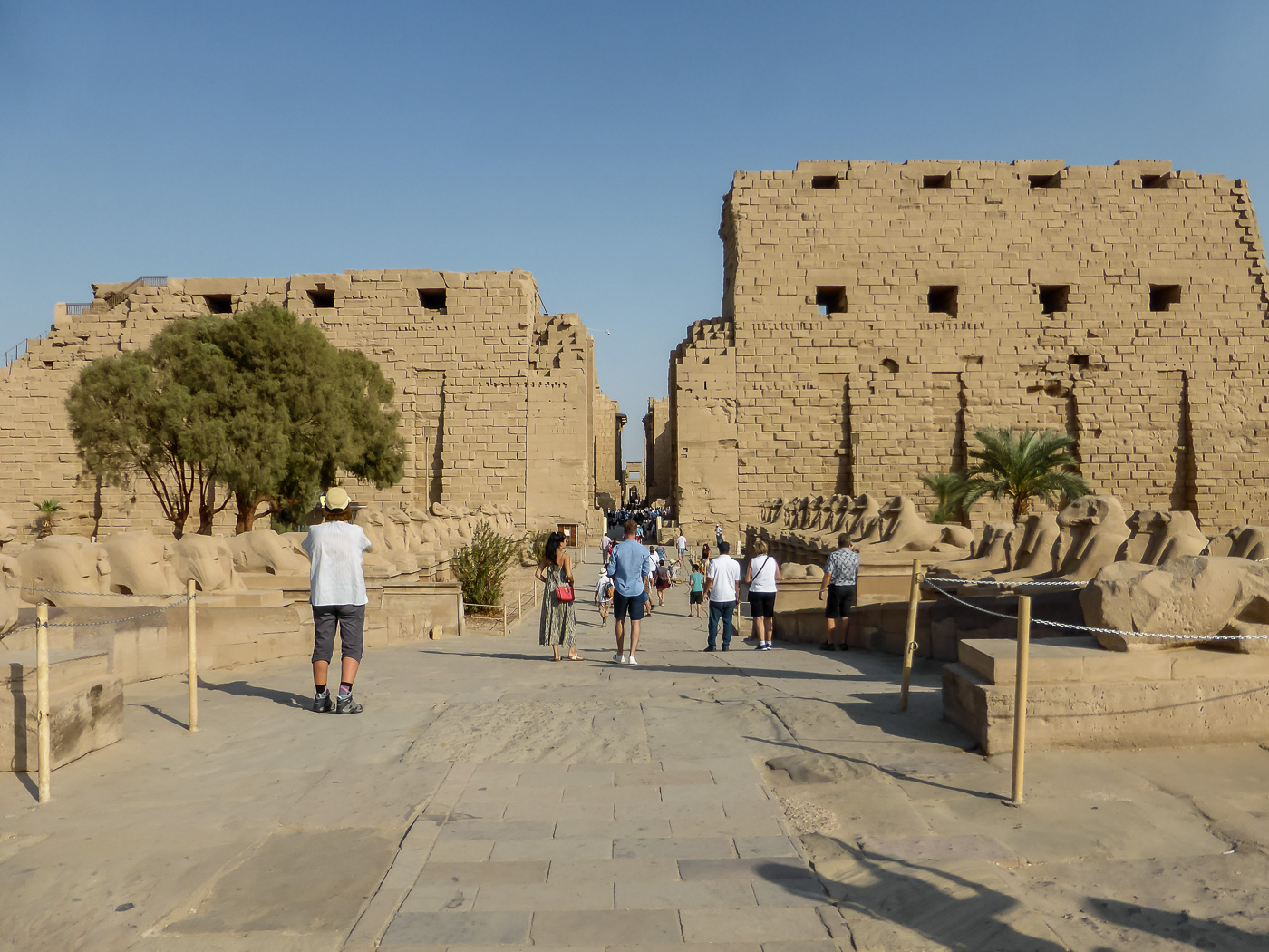 Der Eingangsbereich zum Karnak-Tempel