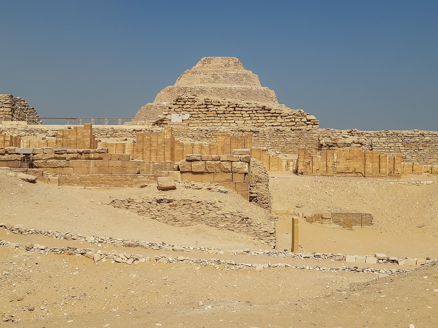 ... und damit die älteste Paramide Ägyptens.