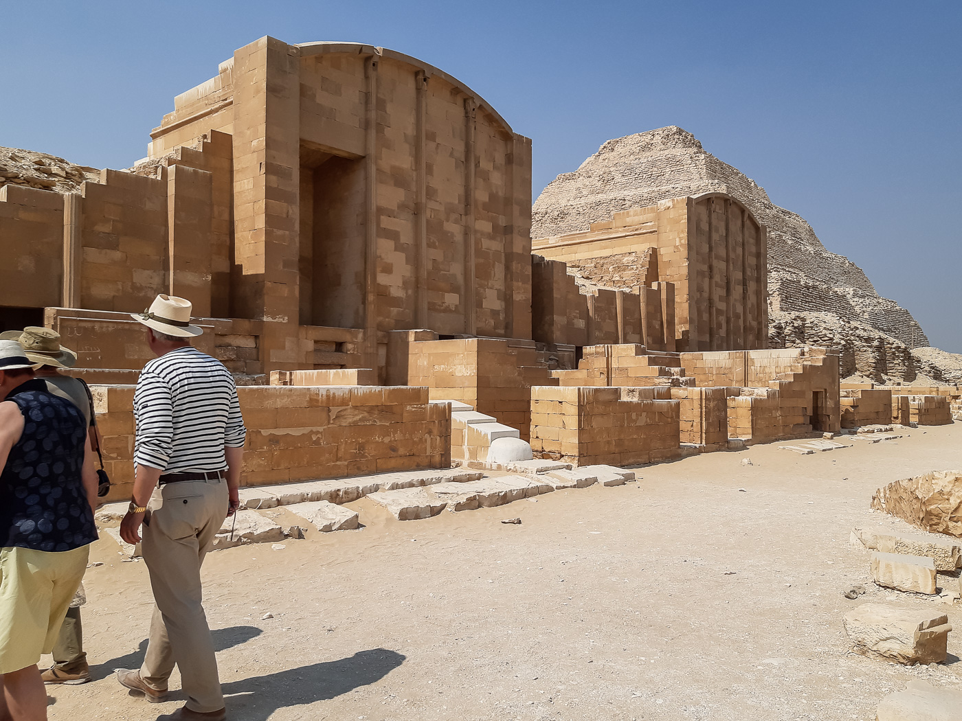 Museumskomplex vor der Stufenpyramide