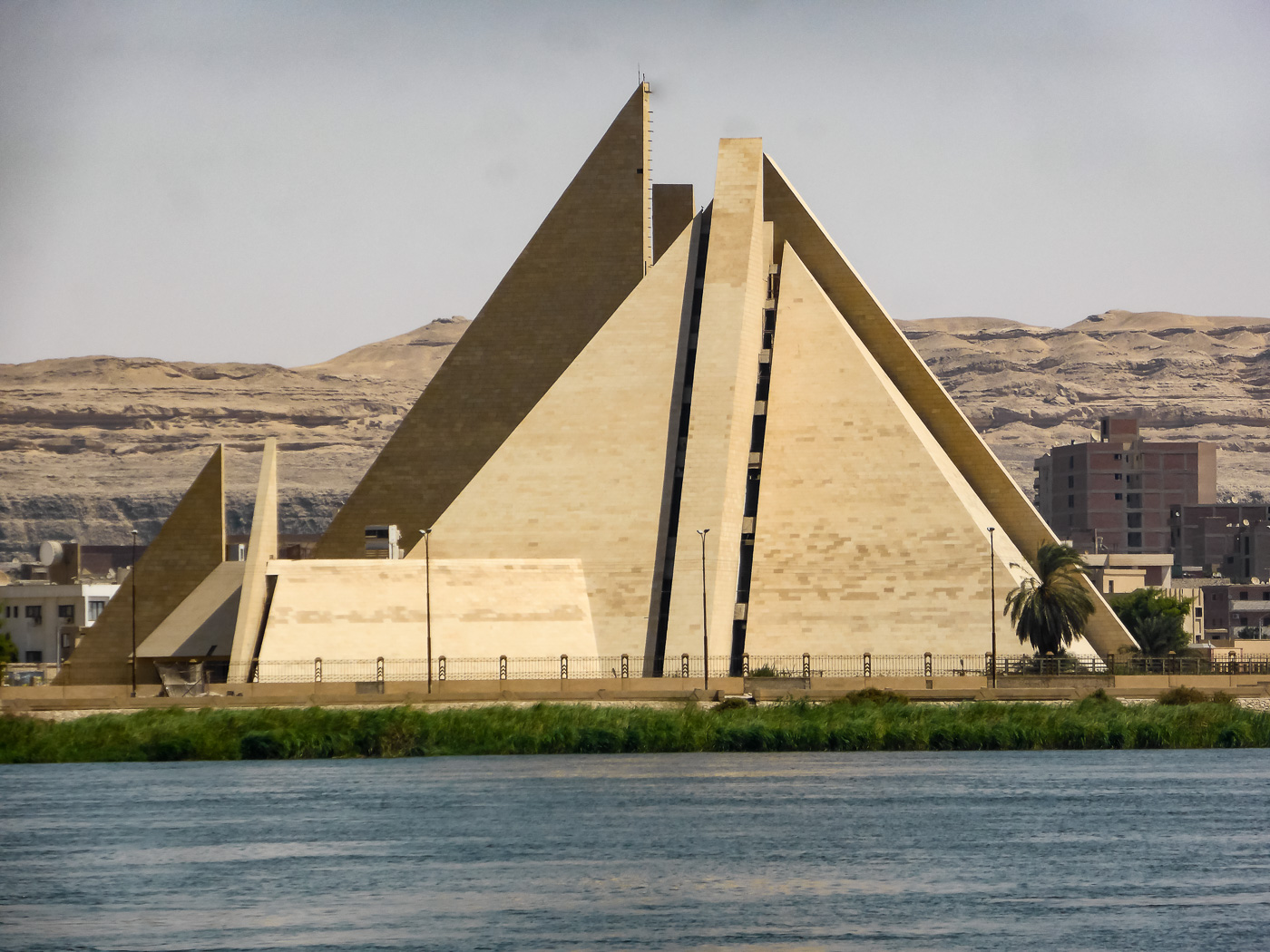 Das modernste Gebäude von El Minya
